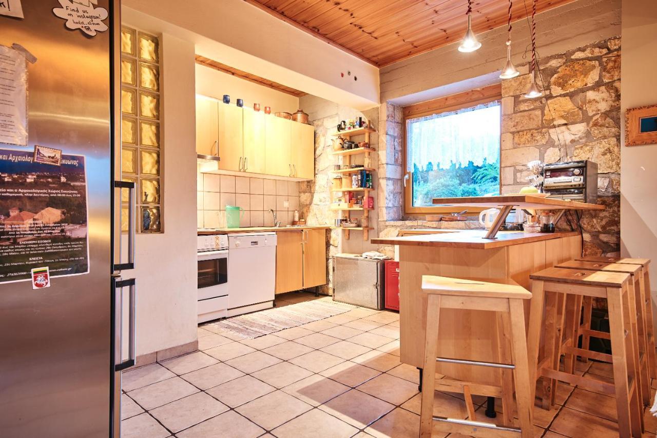 Elisson Hostel Крионерион Экстерьер фото